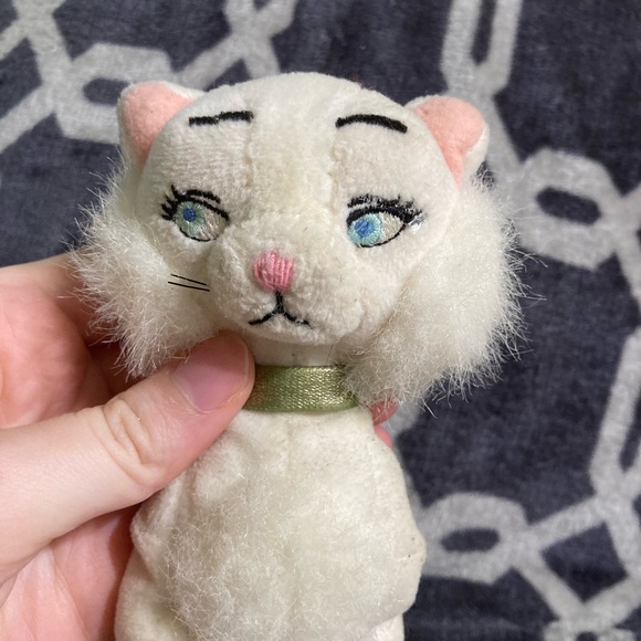 Duchess Cat Disney The Aristocats Plush Sitting Cat - Picture 4 of 16
